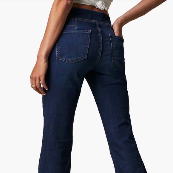 🛑SOLD🛑NWOT Free People We The Free In My Feelings Crop Flare Jeans Large/XL - Picture 4 of 9